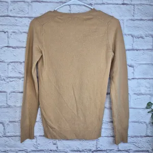 Benetton 100 Merino Wool Sweater XS Camel Tan V-Neck Italian Yarn Knit Pullover thumbnail 3