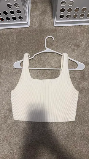 Aritzia Babaton Top Sculpt Knit thumbnail 3