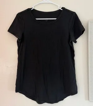 Lululemon Tee Short Sleeve thumbnail 1