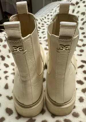 Sam Edelman ivory Chelsea boots 9 thumbnail 1