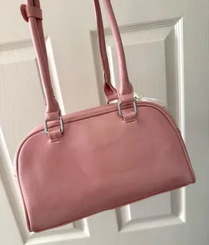 Pink Front Pocket Bow Shoulder Bag with Tulip Bear Charm thumbnail 6