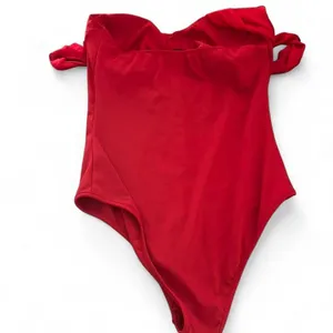 Bold and flattering‎ OGGI strapless bodysuit in a vibrant cherry red color thumbnail 7