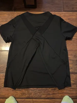 Black athletic top Size M thumbnail 2