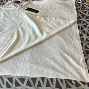 Rachel Zoe White Rhinestone‎ Embellished Poncho Soft Cozy Knit Topper One Size thumbnail 6