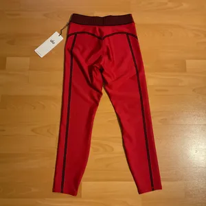 Alo Yoga Airlift High-Waist 7/8 Line Up Legging Bold Red S thumbnail 4