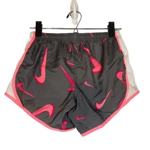 Nike Dri Fit Standard Fit Gray & Pink Nike Logo Athletic Shorts Women Sz L thumbnail 2