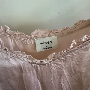 Aritzia Wilfred Millie Slip Dress Rose Quartz thumbnail 7