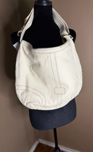 Kipling Luxury Collection White Pebbled Leather Hobo Shoulder Bag w/ Stitching thumbnail 1