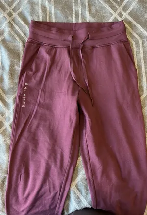 Balance Athletica Joggers thumbnail 1