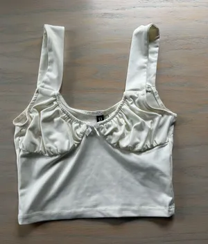Divided H&M White Crop Top thumbnail 2