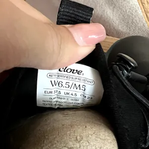 Clove Unisex Classic Night Shift Nursing Sneakers Black White Size W 6.5 M 5 thumbnail 6