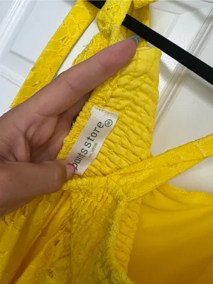Yellow Tie thumbnail 3