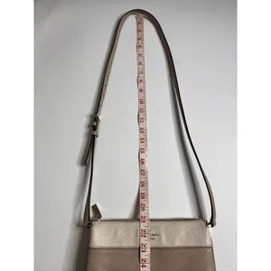 Kate Spade Leila Two-Tone Crossbody Bag Purse Small Leather Beige Taupe Neutral thumbnail 7