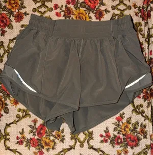 Lululemon Hotty Hot Shorts 2.5" thumbnail 1