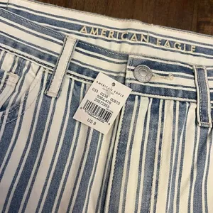 American Eagle Mom Shorts New thumbnail 4