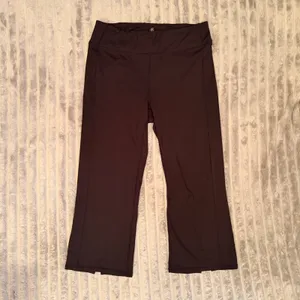 Gaiam‎ Womens Black Cropped Flare Yoga Pants Slit Hem Athletic Leggings Large thumbnail 2