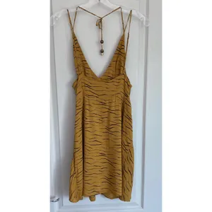 Urban‎ Outfitters Mustard Yellow Tiger Stripe Knot Front Mini Dress - M OB805863 thumbnail 9