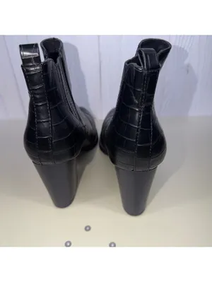 Indigo Rd Black Croc Embossed Chelsea Ankle Boots Size 8 Block Heel thumbnail 4