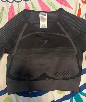 Gymshark Seamless Long Sleeve Crop Top thumbnail 1