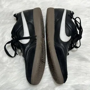 Adidas NIKE TIEMPO INDOOR SOCCER/CASUAL SNEAKERS ‎ SIZE 8.5. B87 thumbnail 7