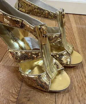 Size 8 Women’s Michael Kors Women's Gold Sequins Berkley Strap Heels IOB thumbnail 1