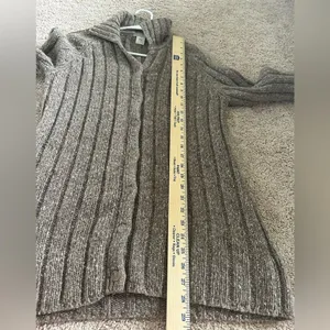 J. Crew Thick Wool Blend Cardigan Sweater Size Medium Fall Cozy Chic thumbnail 9