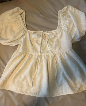 White puff sleeve future collective top Size M thumbnail 1