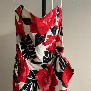 Vintage Hearts Strapless Red Floral Mini Dress 5 90s Y2K Party Coquette Retro thumbnail 3