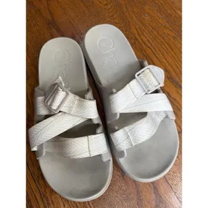 Chaco Women's‎ 9 Chillos Slide sandals in a cream colorway thumbnail 3