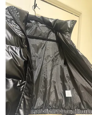 SHEIN Black Faux Leather Cropped Puffer Jacket M thumbnail 3