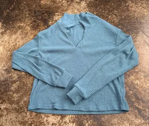 Shein V-Neck Ribbed Long Sleeve Top thumbnail 1