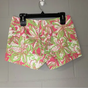 Lilly Pulitzer Liza Shorts in Hotty Pink Forgot My Trunks Pattern Women’s Size 4 thumbnail 3