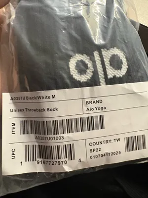 Alo Unisex Throwback Sock Color black/white thumbnail 3