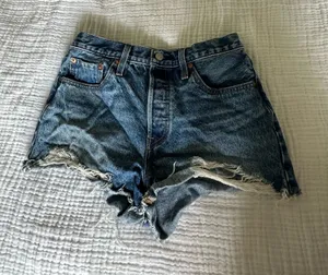 Levi’s Jean Shorts thumbnail 1