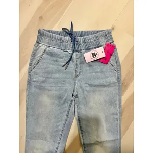 Juicy Couture NWT Women Size 4 Light Blue Hollywood Skinny Elastic Pull On Jeans thumbnail 5