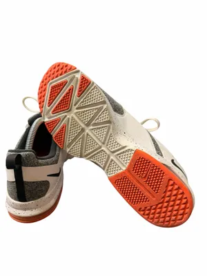 Nike Air Bella TR Women’s Size 9 Gray White Orange Training Shoes 924338-110 thumbnail 3