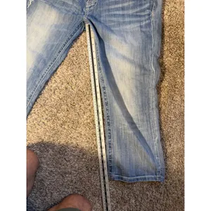 Miss Me JW5824P Cuffed Capri Jeans Light Wash Distressed Blue Denim Size 33 thumbnail 7