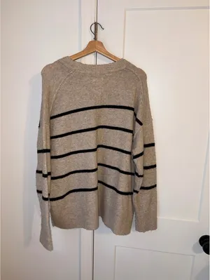 Aerie unREAL Womans M Ultra Soft Beige and Black Striped Pullover Sweater Medium thumbnail 7