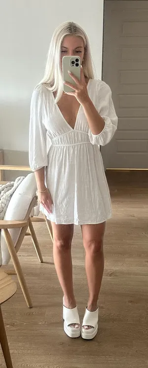 Pull & Bear White Dress thumbnail 1