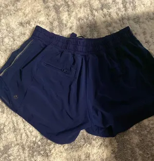 Lululemon Shorts thumbnail 1