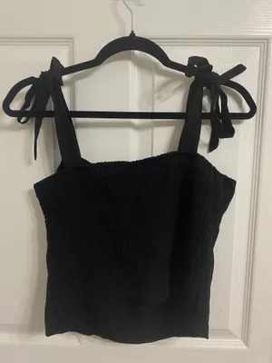 Old Navy Black Crop Top with bow straps thumbnail 2