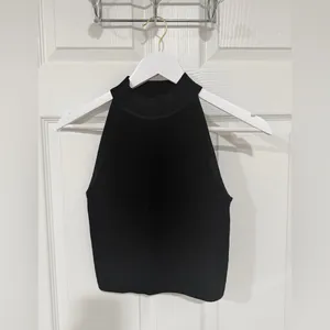 Aritzia Babaton Black Modern Minimalist Halter Sculpt Fit Ribbed Clean Girl Small Top thumbnail 8