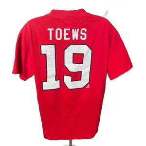 Reebok women’s Size M Red Chicago Blackhawks Hockey Jersey T-Shirt thumbnail 2