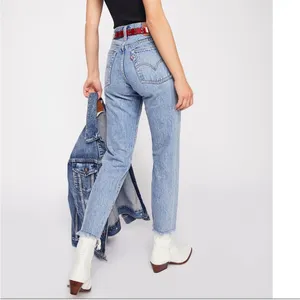 Levi’s Premium Wedgie Icon Fit in Shut Up Wash thumbnail 6