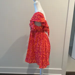 NWT Glam Orange and Pink Print Tie Back Dress Sz M thumbnail 5