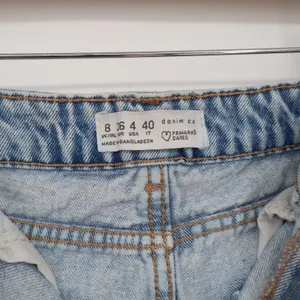 Primark Shorts Womens 4 Denim Co. Light Wash Distressed Raw Hem Excellent thumbnail 2