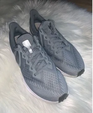 Nike running sneakers size 8  zoom windflow 6 gray thumbnail 1