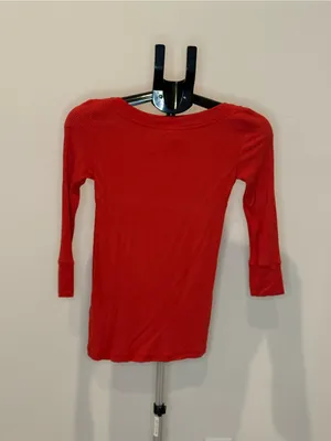 Anthropologie Omi + Kin Red Ribbed Button Shoulder Top XS thumbnail 5