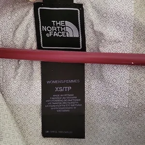 The North Face Hyvent 2.5L Rainjacket Raincoat thumbnail 6