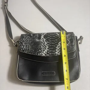 Vera‎ Bradley Twice As Nice Crossbody Bag Black Python Flap Faux Leather Purse thumbnail 9